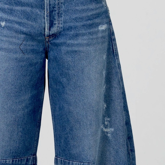 Worn once! Citizens of Humanity Horseshoe Jean - Picture 4 of 8